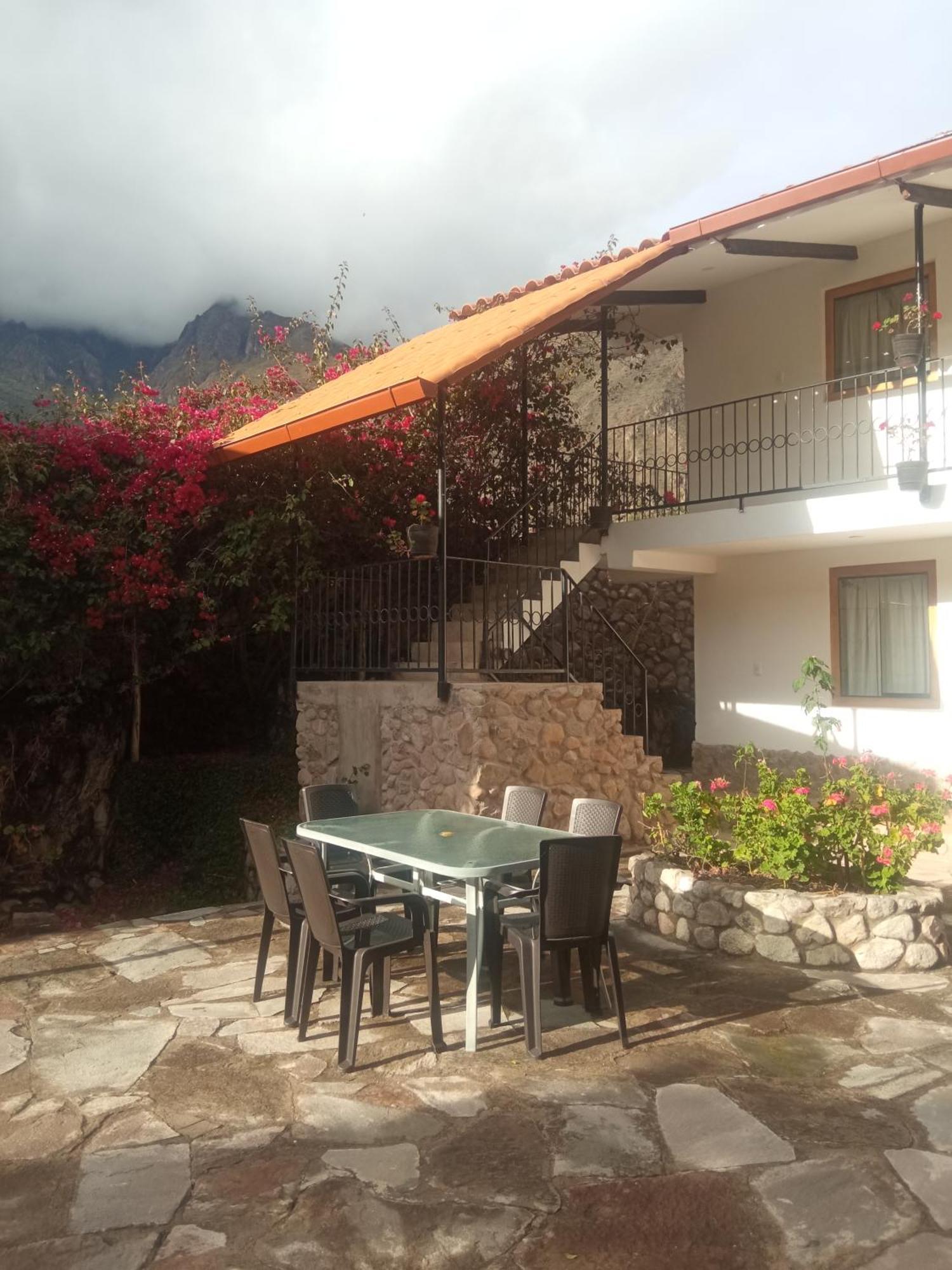 Casa De Mama Valle - Urubamba Luaran gambar